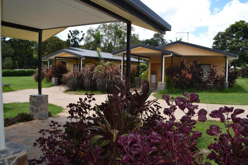 Atherton Holiday Park Esterno foto